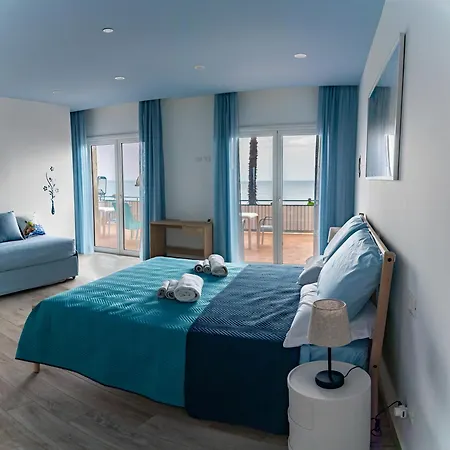 La Terrazza Sul Mare Modern Apartment Aci Castello Exterior photo