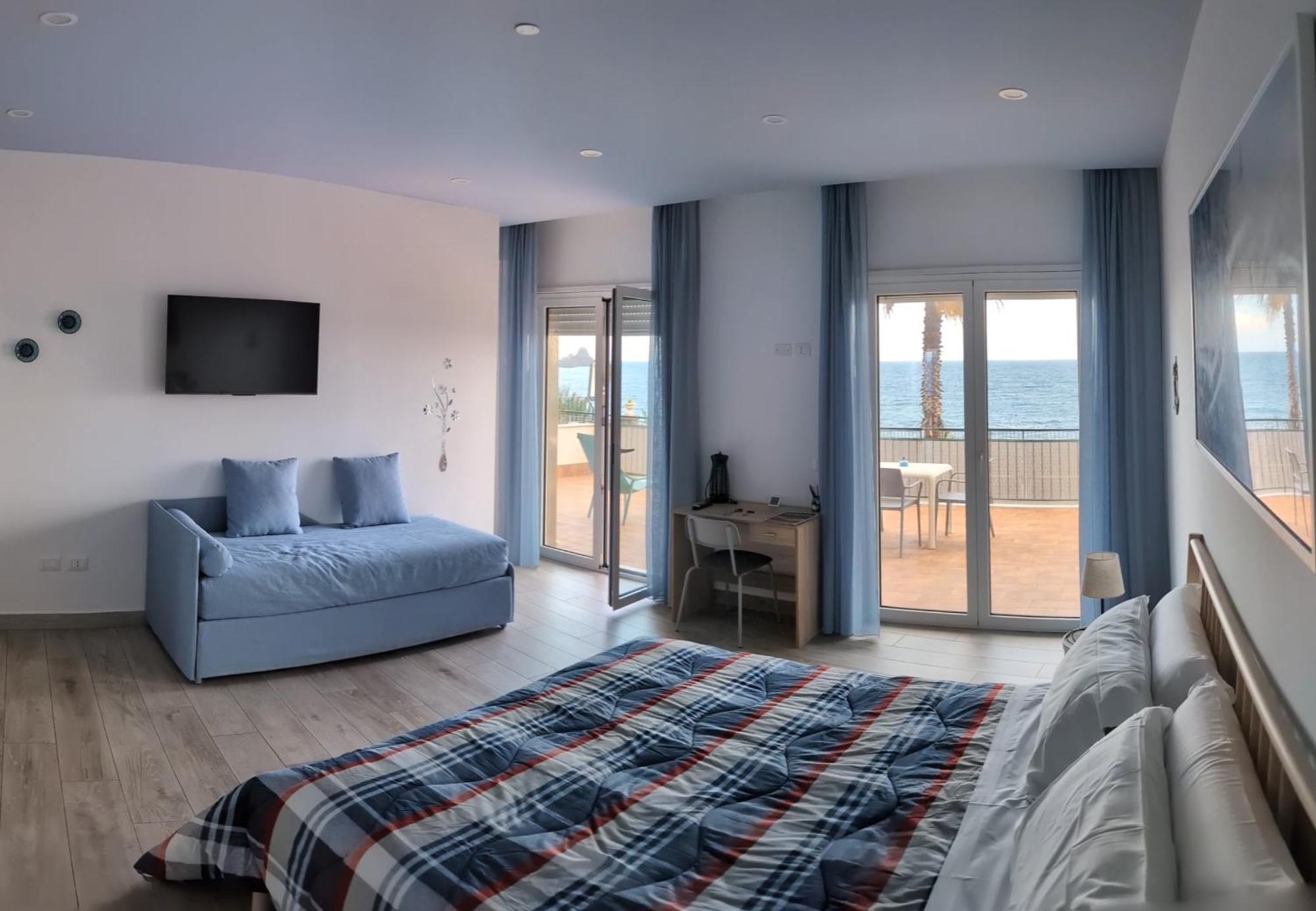 La Terrazza Sul Mare Modern Apartment Aci Castello